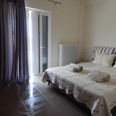 Samaras Apartments In Kamena Vourla Extérieur photo