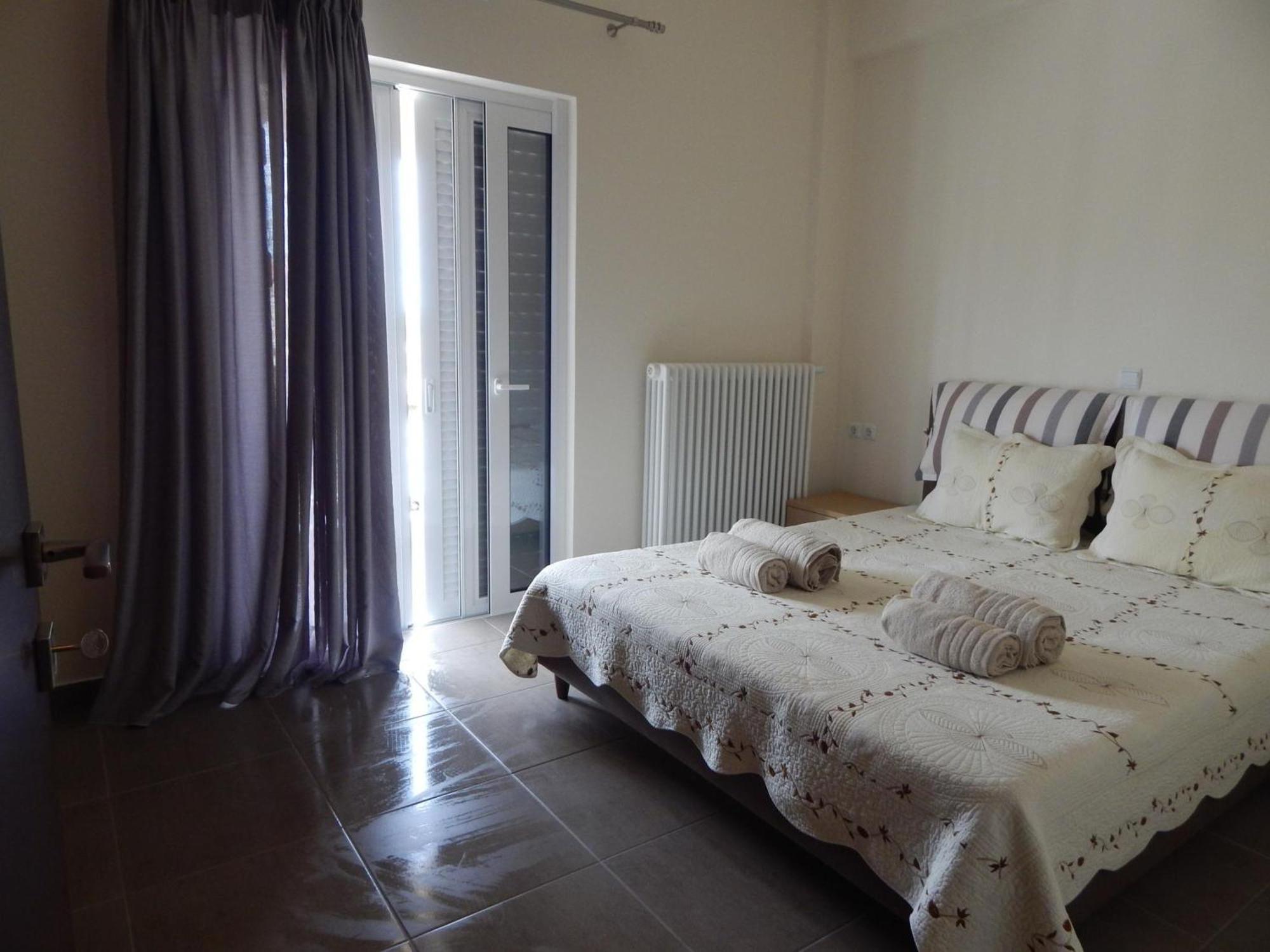 Samaras Apartments In Kamena Vourla Extérieur photo