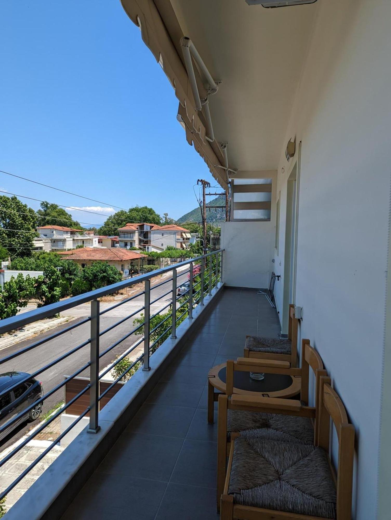 Samaras Apartments In Kamena Vourla Extérieur photo