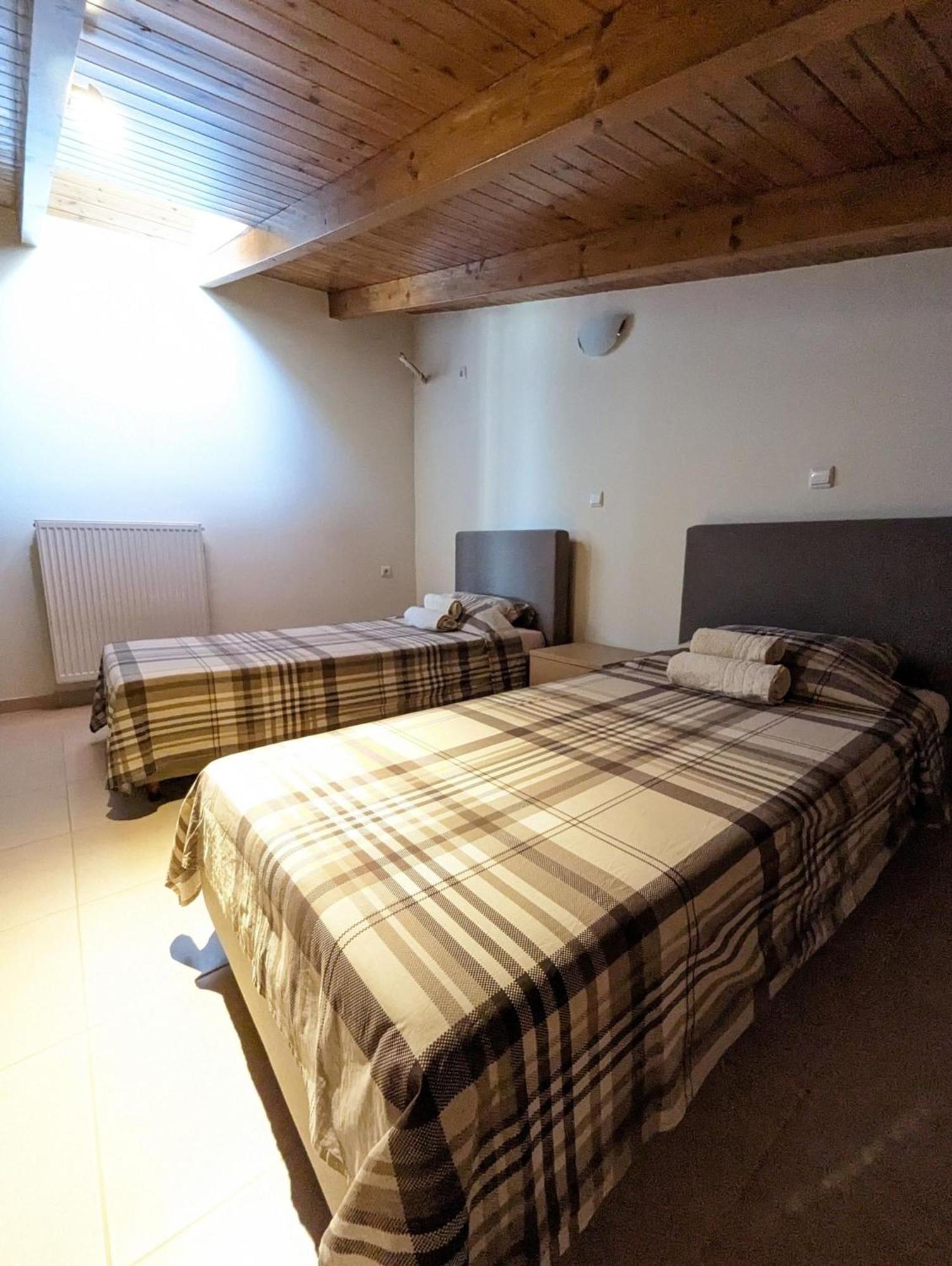 Samaras Apartments In Kamena Vourla Extérieur photo