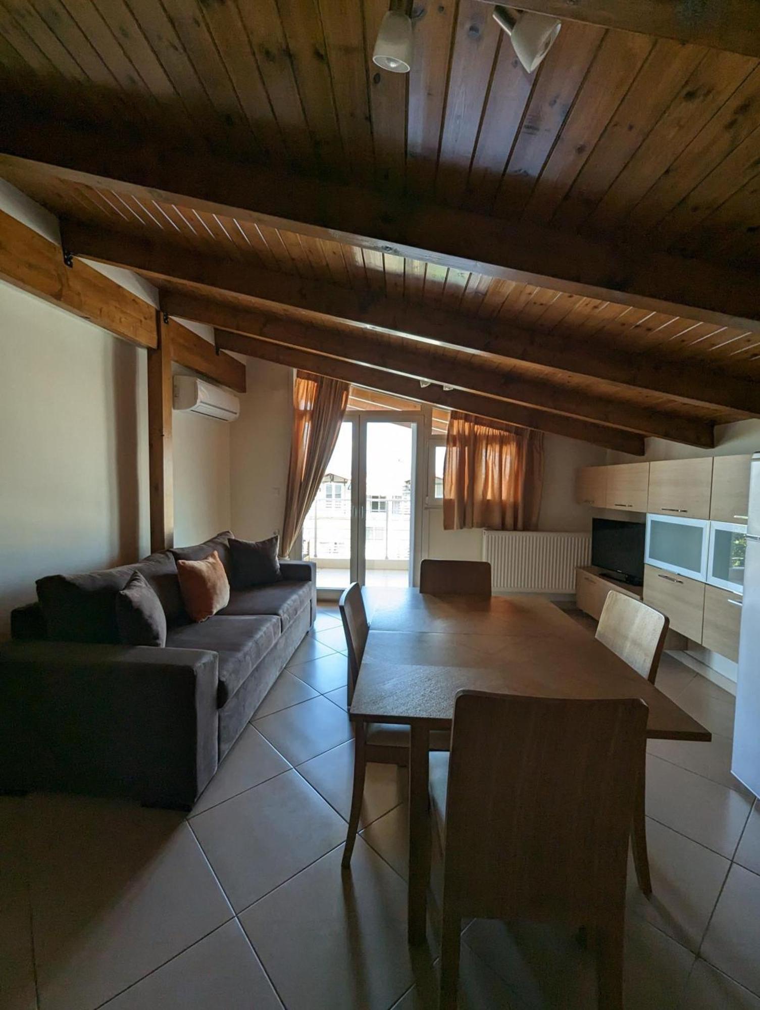 Samaras Apartments In Kamena Vourla Extérieur photo