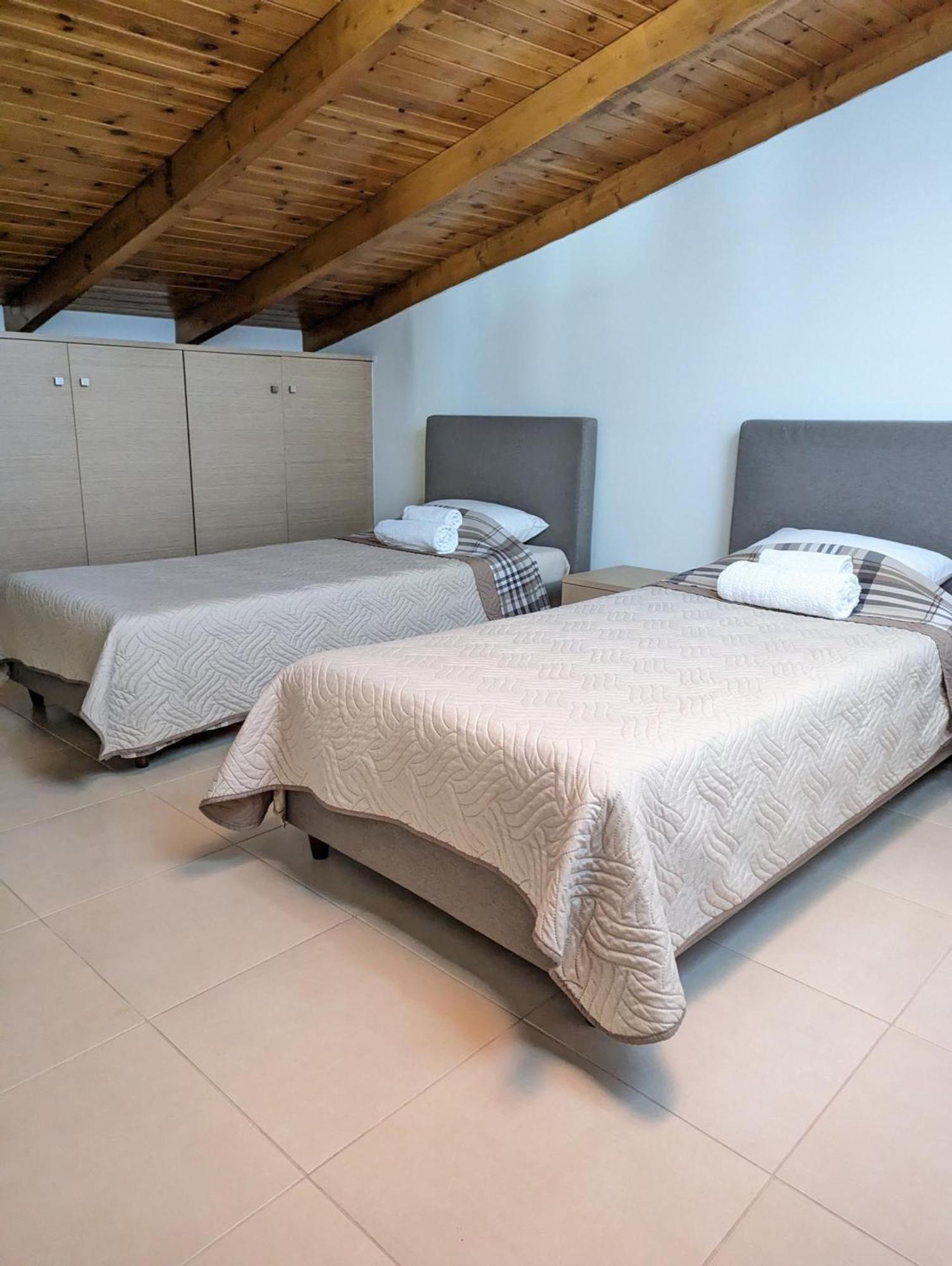 Samaras Apartments In Kamena Vourla Extérieur photo